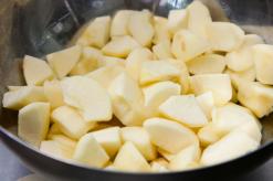 Как сделать пюре из яблок неженка со сгущенкой пошаговый рецепт с фото