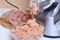 Как приготовить домашние сосиски по пошаговому рецепту с фото